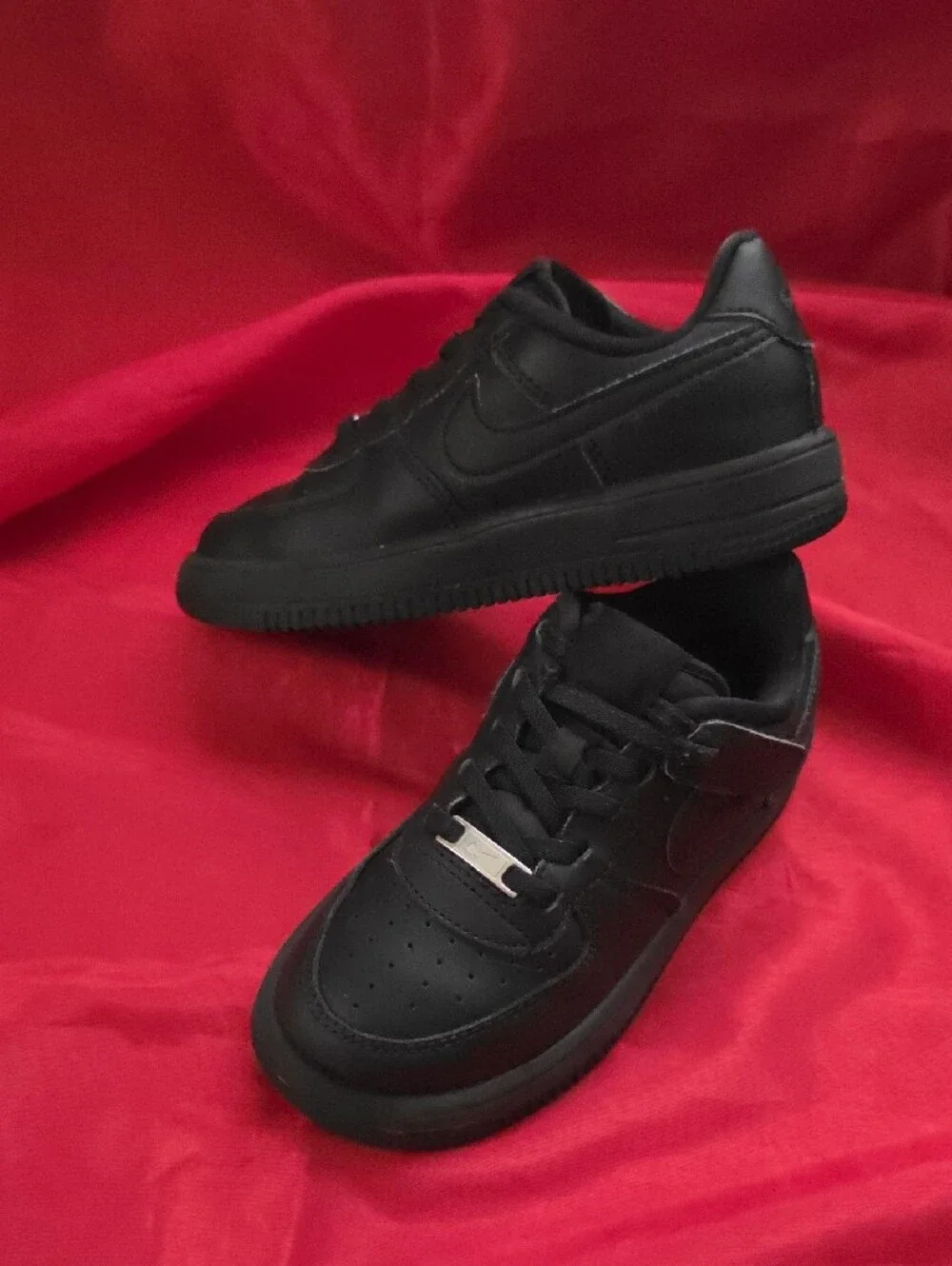 Nike Kids Black Low-Top Sneakers